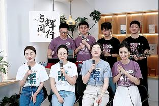 曼联全队半场仅3次创造机会：B费两次，奥纳纳一次